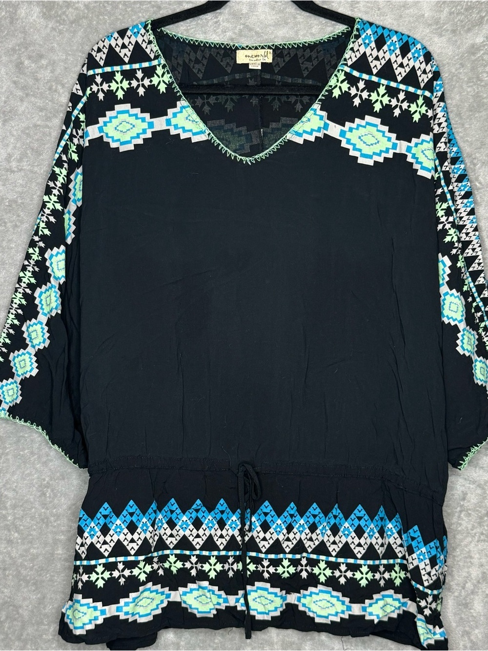 One World XL Shirt Top Black Aztec 3/4 Sleeve V Neck Peplum Lightweight Knit